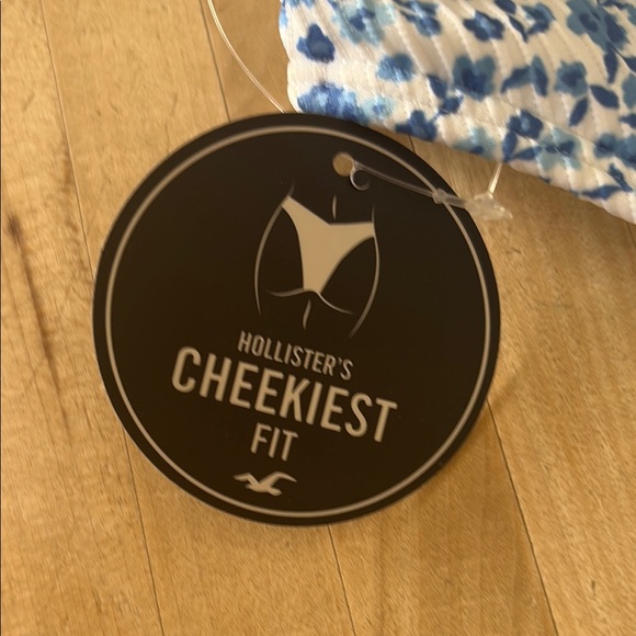 NWT Hollister Blue Floral Ribbed Two-Piece Bathing Suit Top S Bottom M - Picture 8 of 9